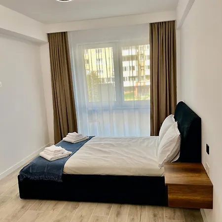 Premium Residence Aparthotel Oradea Exterior photo